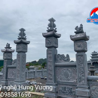 Cổng tứ trụ trạm câu đối,tứ quý