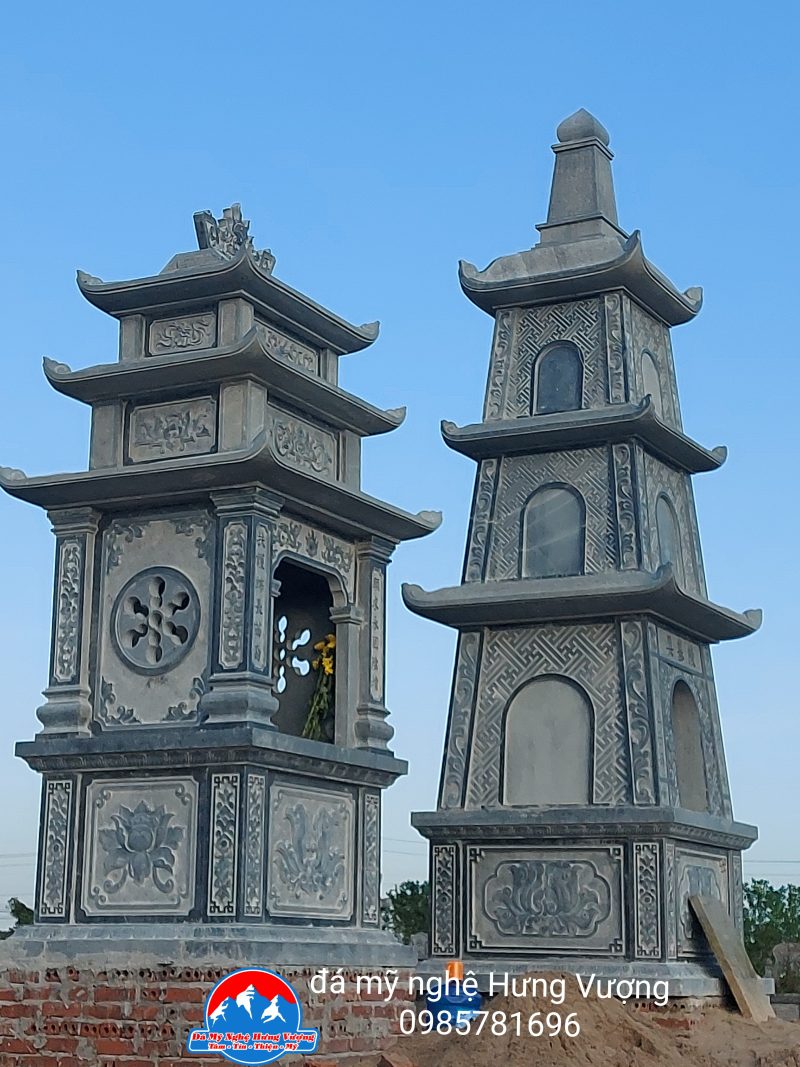 Mộ tháp đá xanh đen