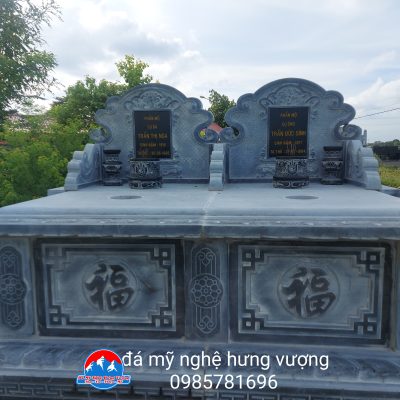 Mộ đôi đá 11