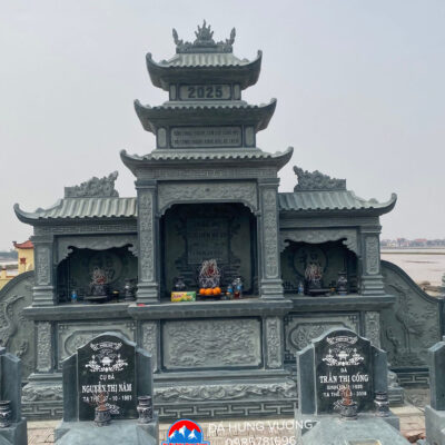 Lăng thờ tam quan đá xanh rêu