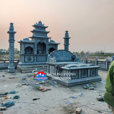 Lăng thờ tam quan