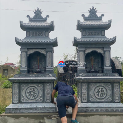 Mẫu mộ đá 2 mái đao chất liệu đá xanh đen