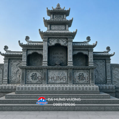 Lăng thờ tam quan 8,2m đá xanh rêu