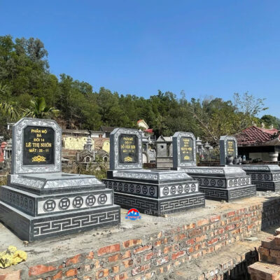 Mộ tam cấp đá xanh đen