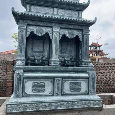 Mộ đôi đá xanh rêu