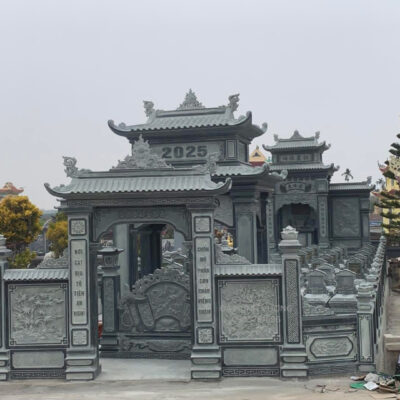 Lầu thờ chất liệu đá xanh rêu
